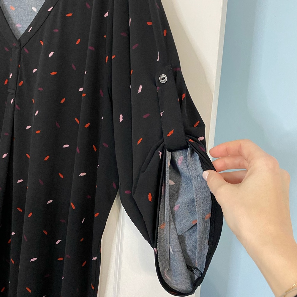 Torrid Black Multicolored Feather Roll Tab Top - image 4